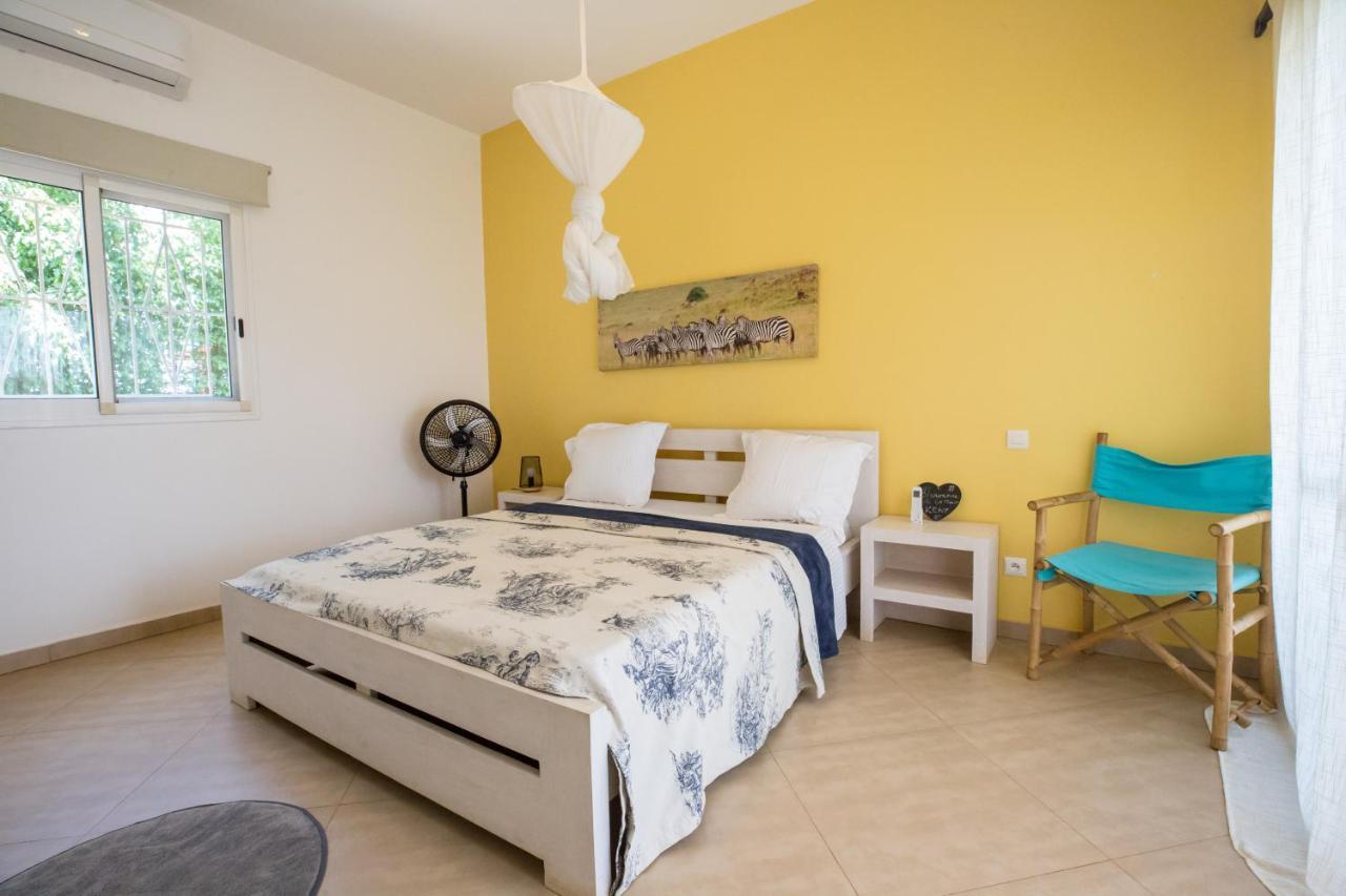Maison K.E.N.Z.A M'Bour Bagian luar foto
