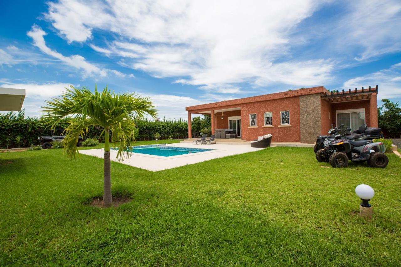 Maison K.E.N.Z.A M'Bour Bagian luar foto