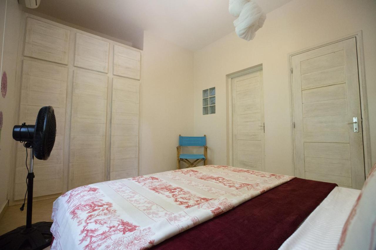 Maison K.E.N.Z.A M'Bour Bagian luar foto