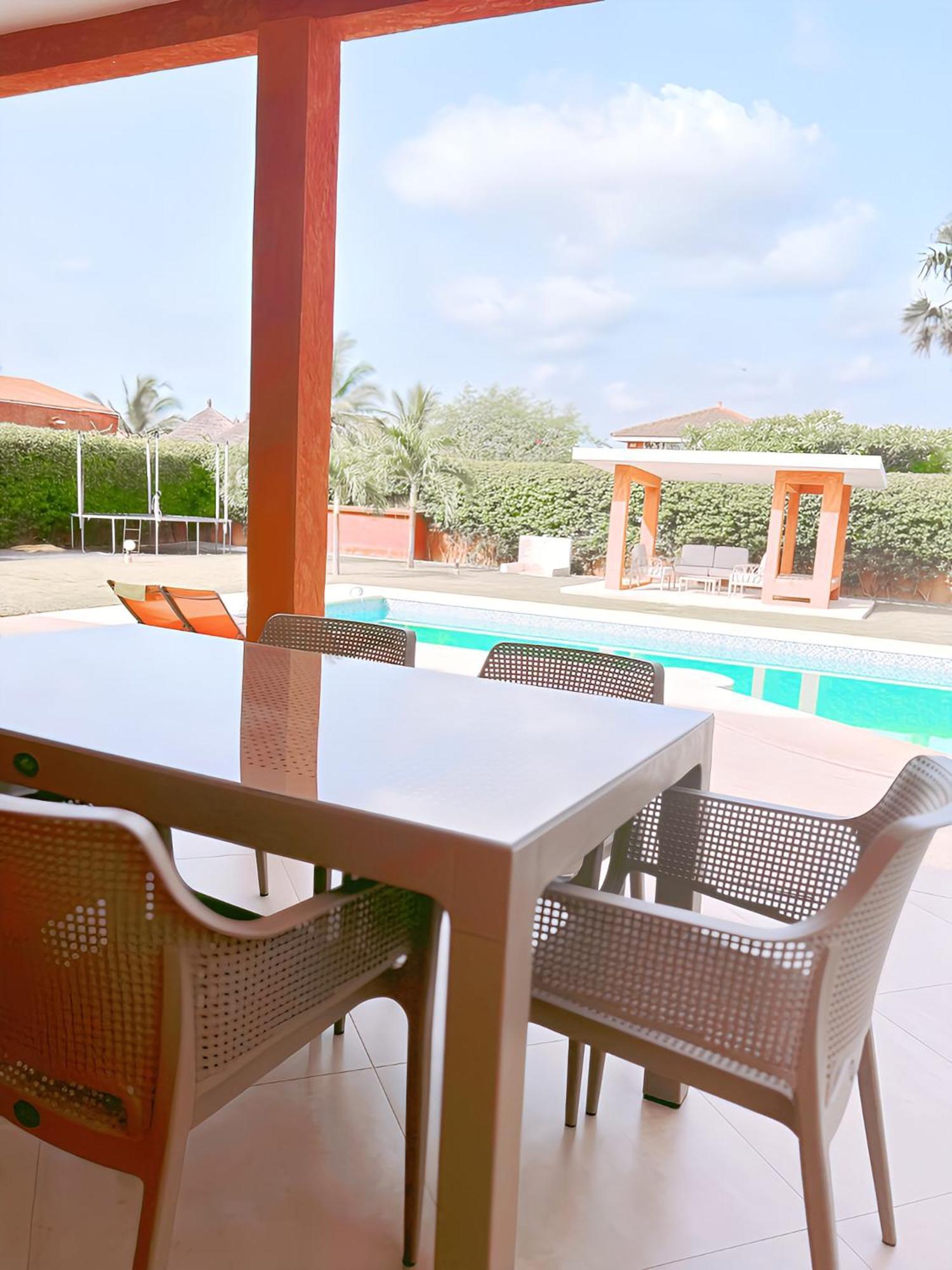 Maison K.E.N.Z.A M'Bour Bagian luar foto